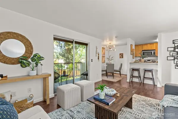 4601 SW 320th Street #M7, Federal Way, WA 98023