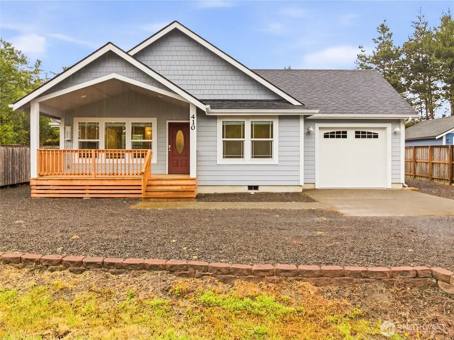 410 Ensign Avenue Nw, Ocean Shores, WA 98569 - #3