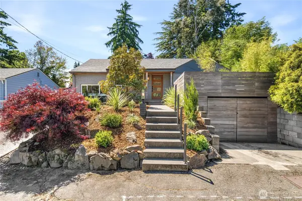 11239 35th Avenue Sw, Seattle, WA 98146