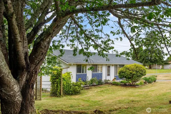 975 Ferry Avenue, Coupeville, WA 98239