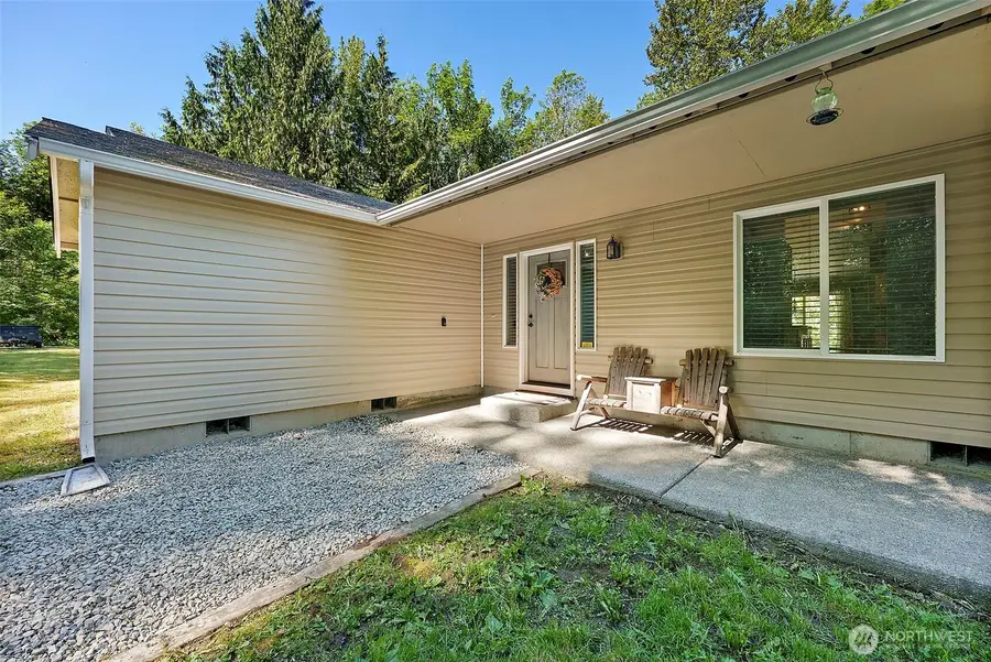 8816 324th St E, Eatonville, WA 98328 - #2
