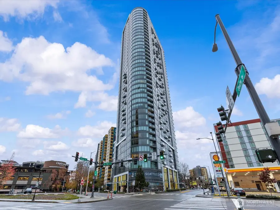 2510 6th Avenue #2410, Seattle, WA 98121 - #3
