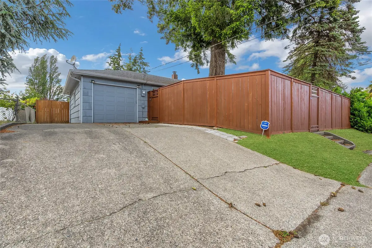 1812 S Sprague Avenue, Tacoma, WA 98405 - #1
