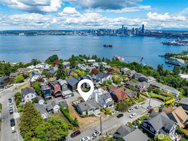 3722 SW Grayson Street, Seattle, WA 98126