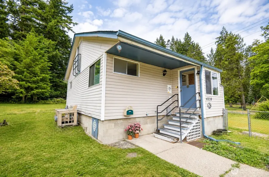 4320 Black Lake Belmore Road Sw, Olympia, WA 98512 - #3