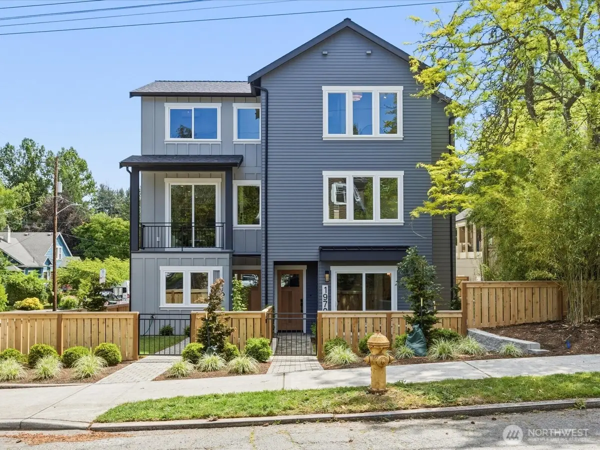 1970 25th Avenue E, Seattle, WA 98112 - #1