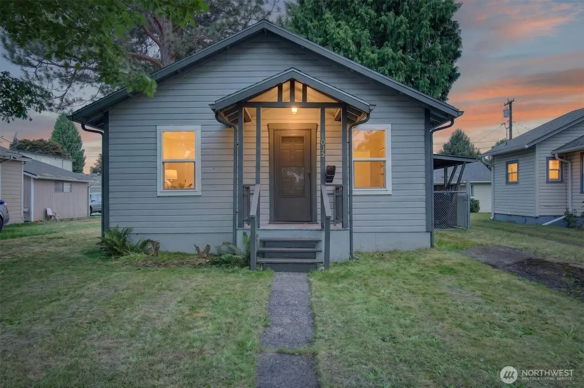 1035 16th Avenue, Longview, WA 98632 - #1