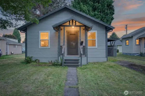 1035 16th Avenue, Longview, WA 98632