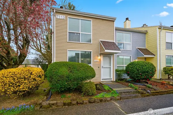 7113 NE 43rd Street #F, Vancouver, WA 98661
