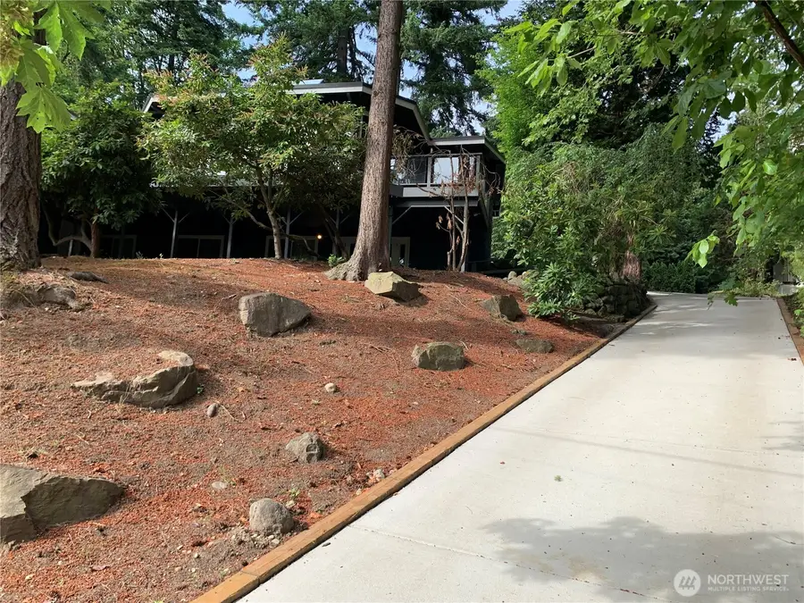 8210 171st Avenue Ne, Redmond, WA 98052 - #2