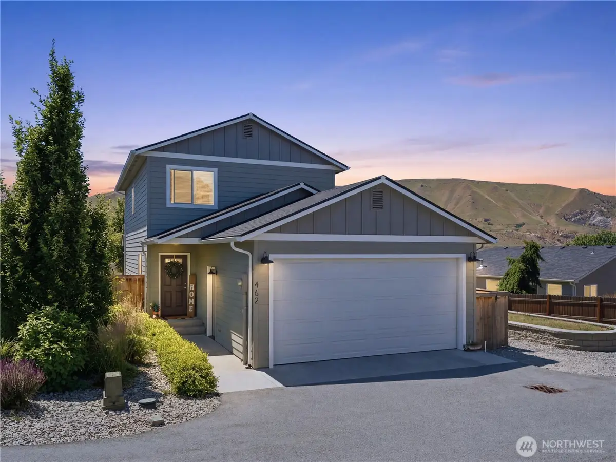 462 S Kansas Loop, East Wenatchee, WA 98802 - #1