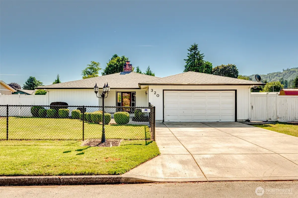 320 Fir Avenue, Woodland, WA 98674 - #1