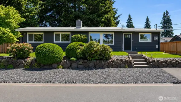 18326 Occidental Avenue S, Burien, WA 98148