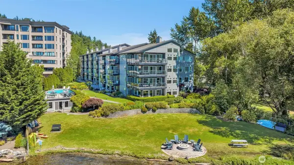 9201 NE Juanita Drive #101, Kirkland, WA 98034