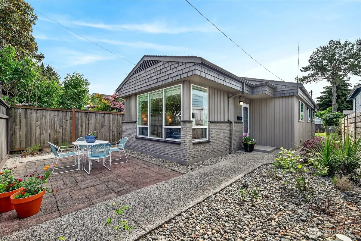 3039 61st Avenue Sw, Seattle, WA 98116 - #1