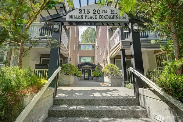 215 20th Avenue E #307, Seattle, WA 98112
