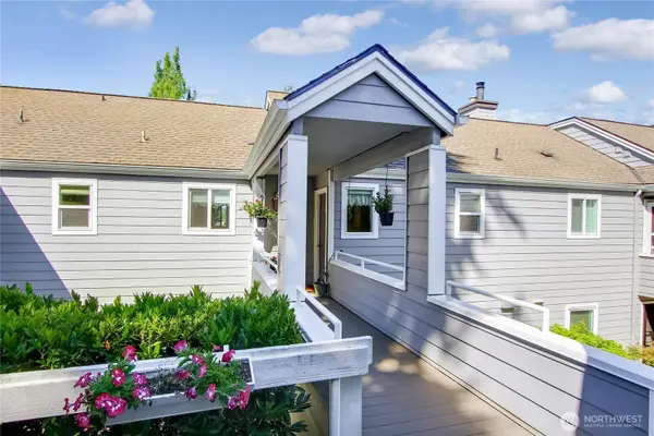 4114 Providence Point Drive Se #2014, Issaquah, WA 98029