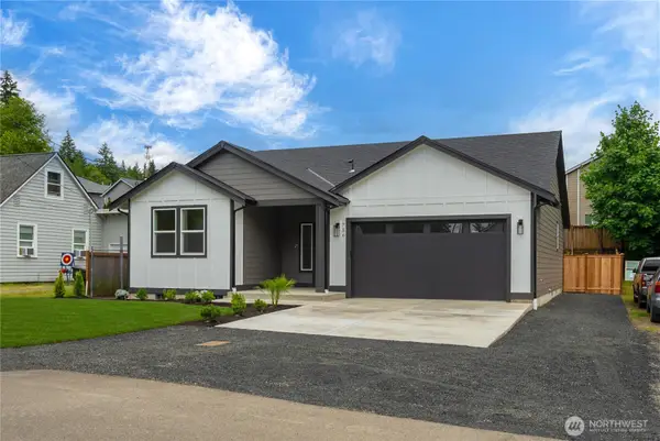 756 Pioneer Street Sw, Tumwater, WA 98512