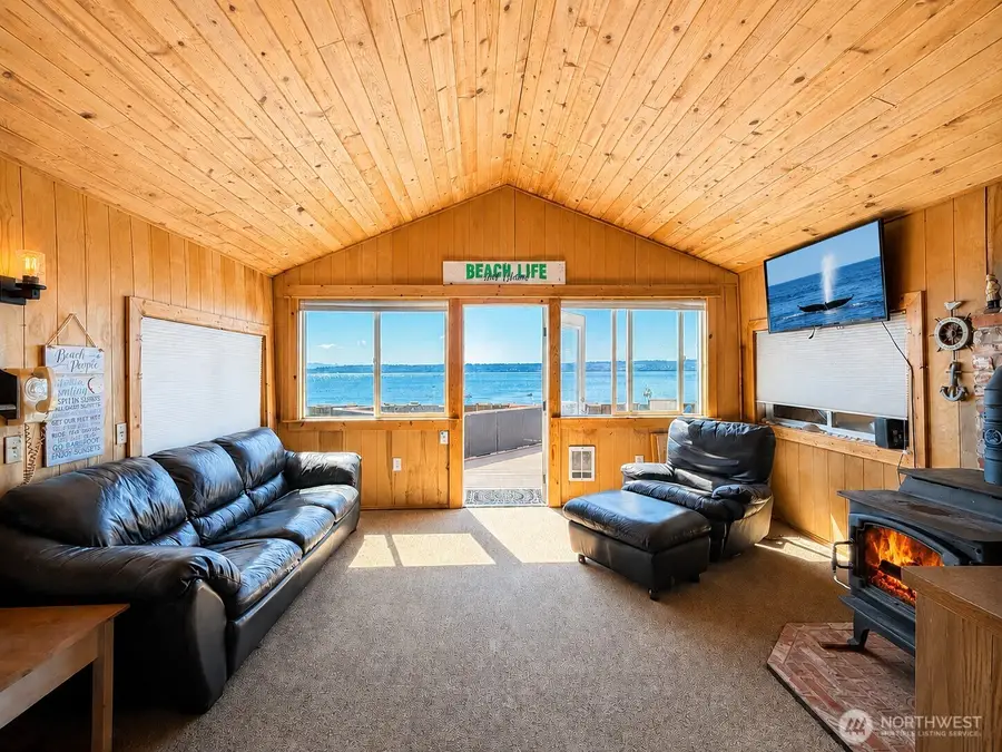 2 S Pilchuck Ave, Hat Island, WA 98206 - #3