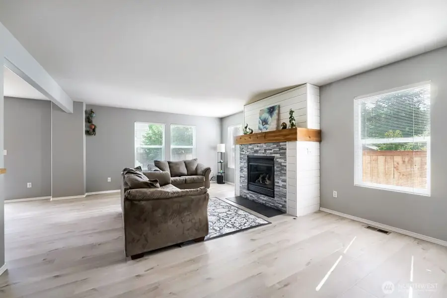 23433 SE 243rd Street, Maple Valley, WA 98038 - #3