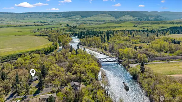 421 Cottonwood Road, Thorp, WA 98946