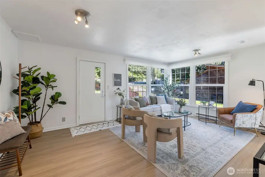 9827 22nd Avenue Sw, Seattle, WA 98106 - #3