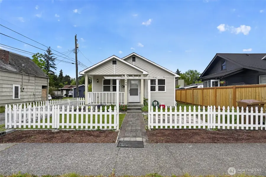 4609 S 66th Street, Tacoma, WA 98409 - #2