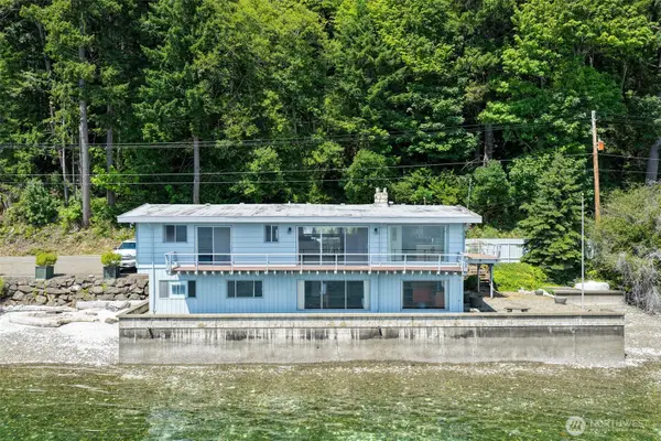 8361 NE North Shore Road, Belfair, WA 98528