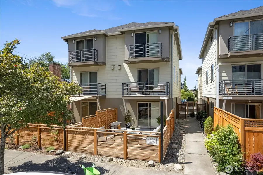 2451 55th Avenue Sw #A, Seattle, WA 98116 - #2