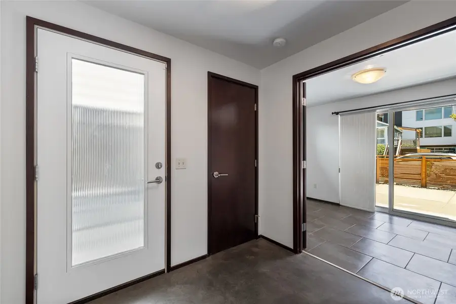 2451 55th Avenue Sw #A, Seattle, WA 98116 - #3