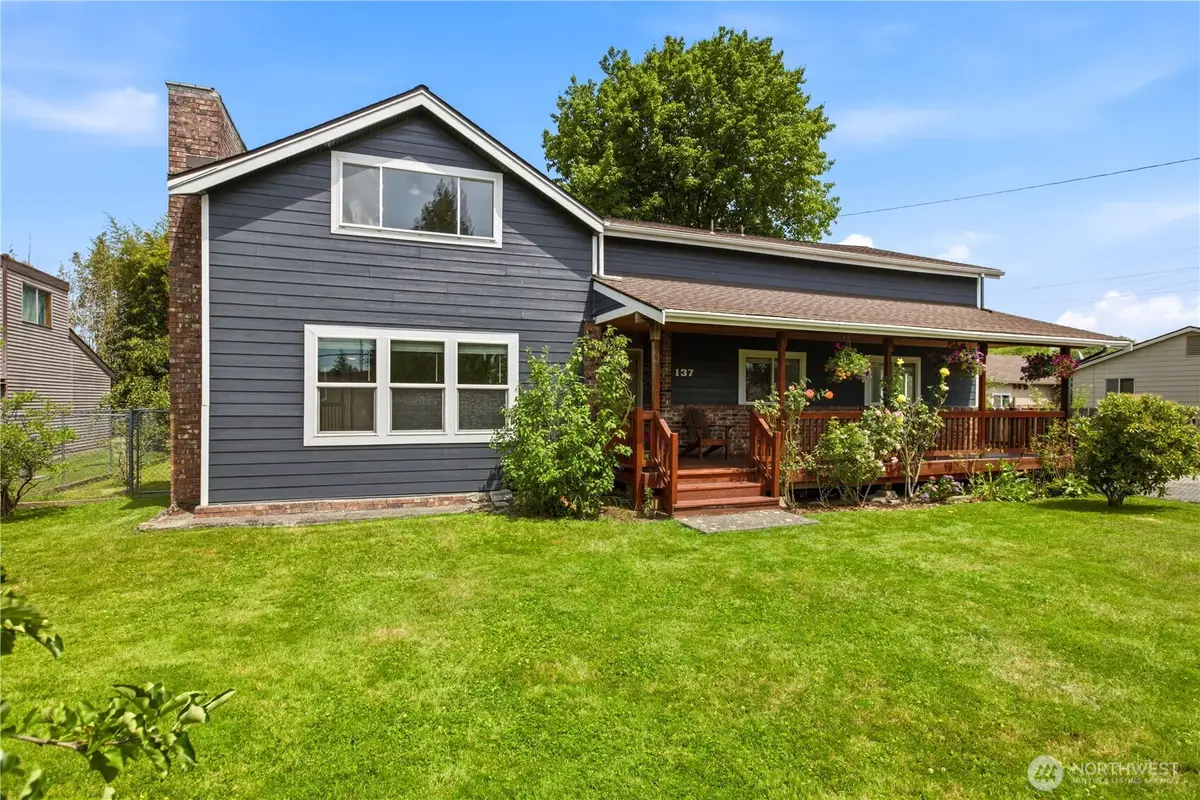 137 Wayne Avenue, Pacific, WA 98047 - #1