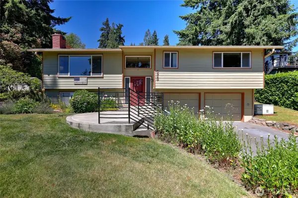 5929 Fern Avenue Ne, Bremerton, WA 98311