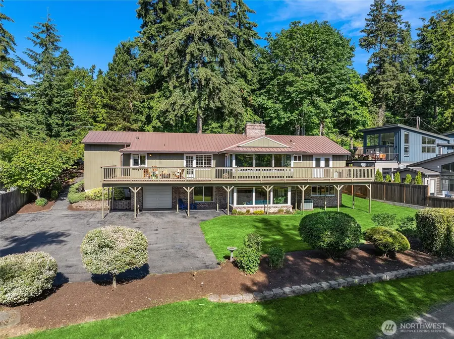 398 Ferncliff Avenue Ne, Bainbridge Island, WA 98110 - #3