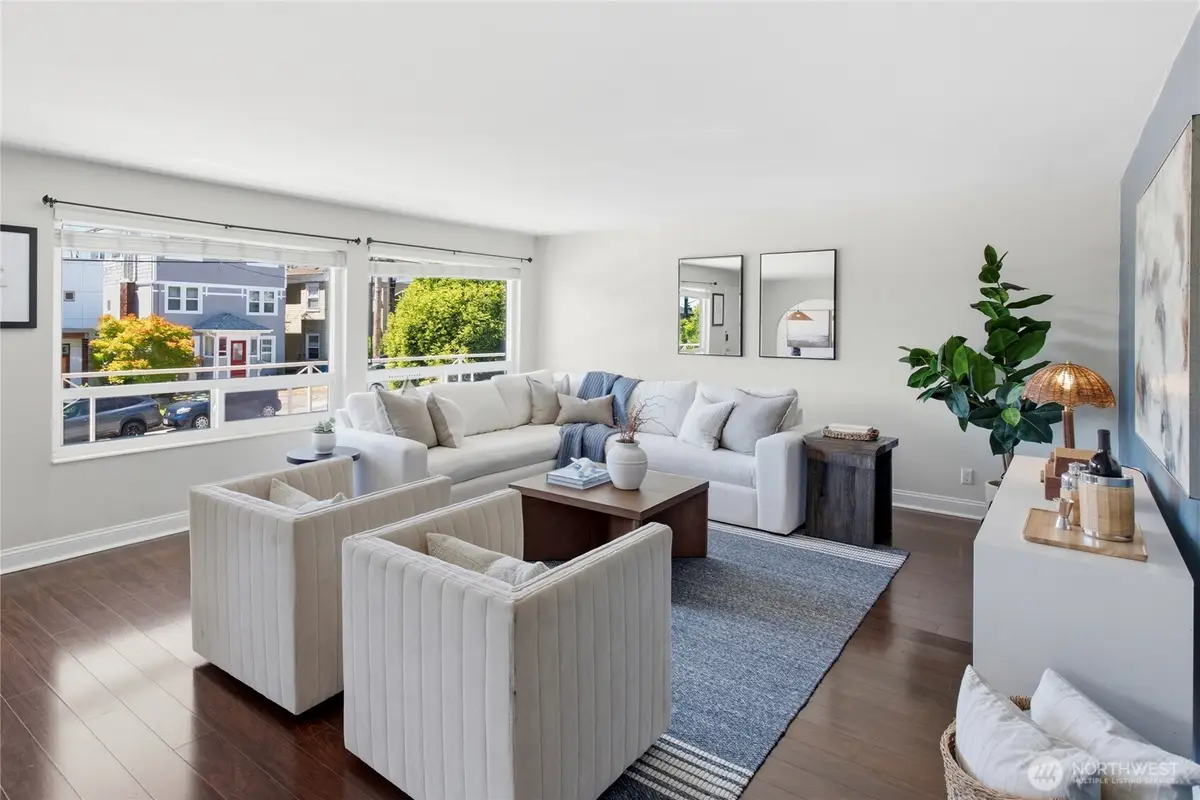 4324 Phinney Avenue N #3, Seattle, WA 98103 - #1