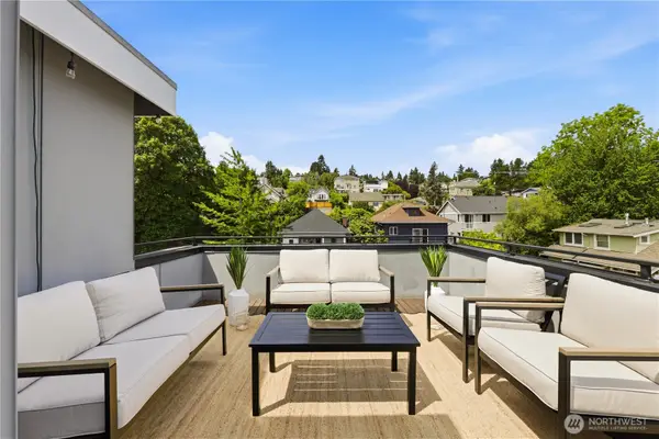 3045 21st Avenue W #C, Seattle, WA 98199