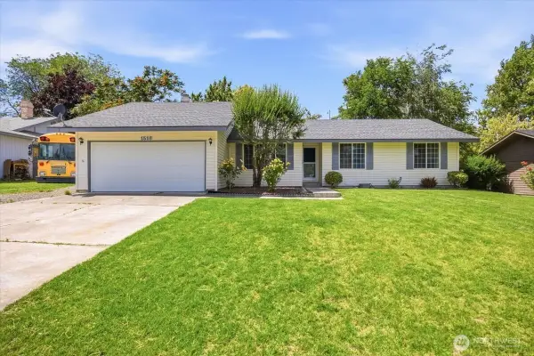 1516 S Olympia Place, Kennewick, WA 99337