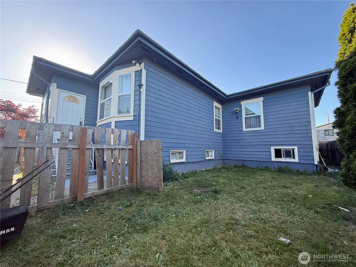 3926 S Warsaw Street, Seattle, WA 98118 - #1