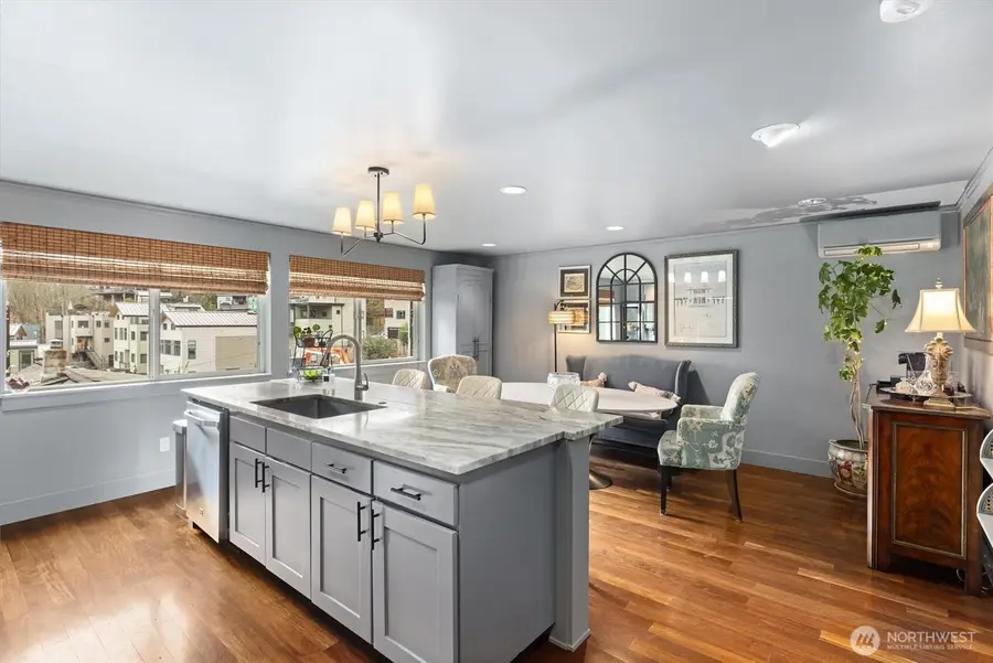 3414 33rd Avenue Sw, Seattle, WA 98126 - #3