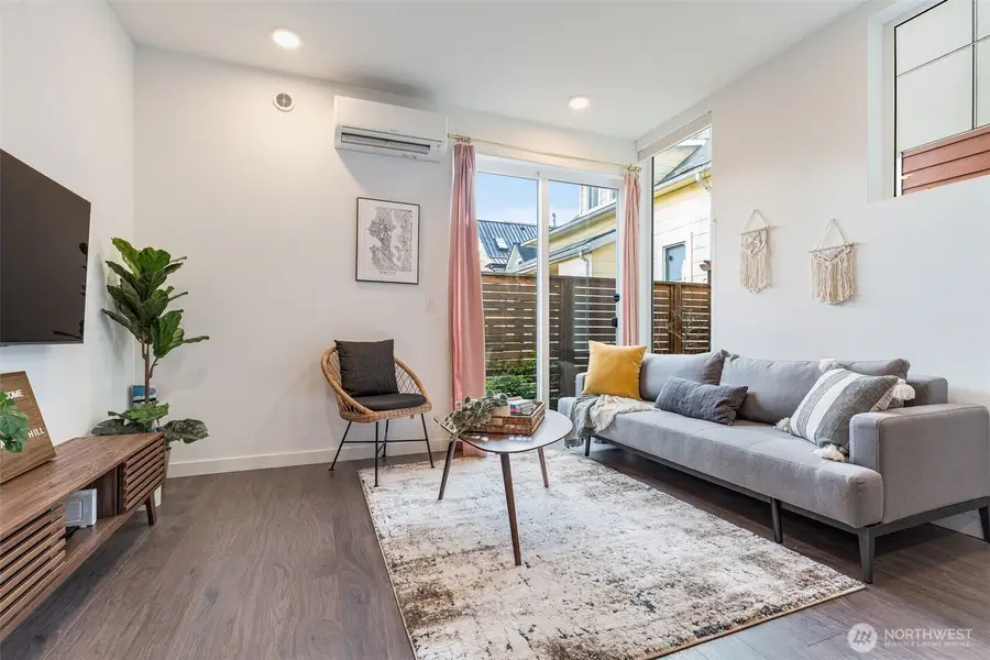1112 13th Avenue #E, Seattle, WA 98122 - #3
