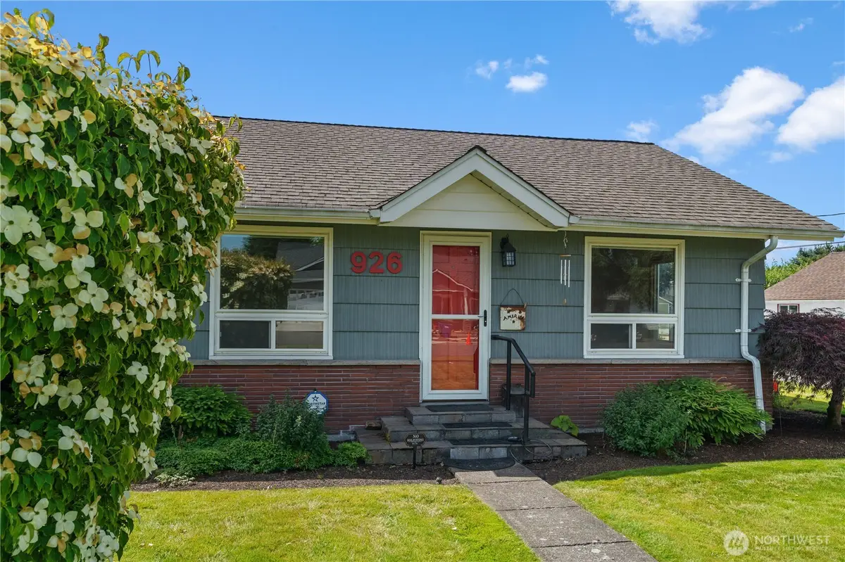 926 6th Avenue Sw, Puyallup, WA 98371 - #1