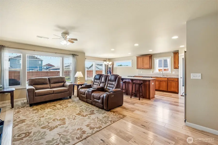 22 K Street Ne, Quincy, WA 98848 - #2