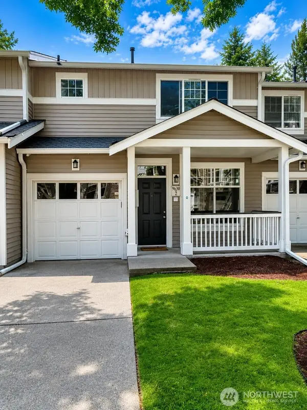 9630 178th Place Ne #2, Redmond, WA 98052