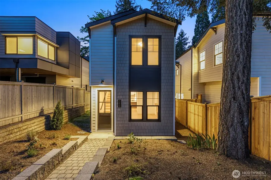 9210 116th Avenue Ne, Kirkland, WA 98033 - #2