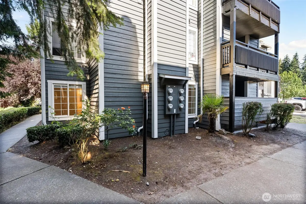 22810 30th Avenue S #B103, Des Moines, WA 98198 - #1