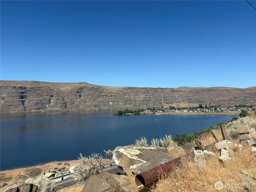 1422 SW Sunland Road #7 and 8, Quincy, WA 98848 - #3