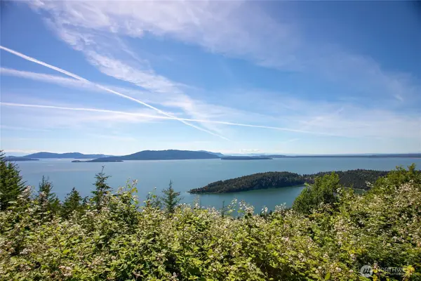1543 Chuckanut Crest Drive, Bellingham, WA 98229