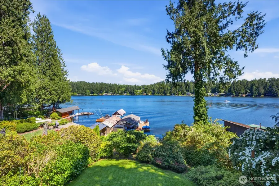 2109 SW Lake Roesiger Road, Lake Roesiger, WA 98200 - #2