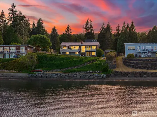 969 12th Avenue, Fox Island, WA 98333