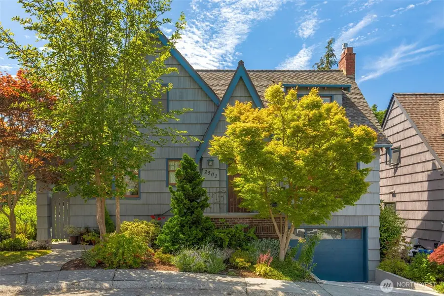 2501 Nob Hill Place N, Seattle, WA 98109 - #3