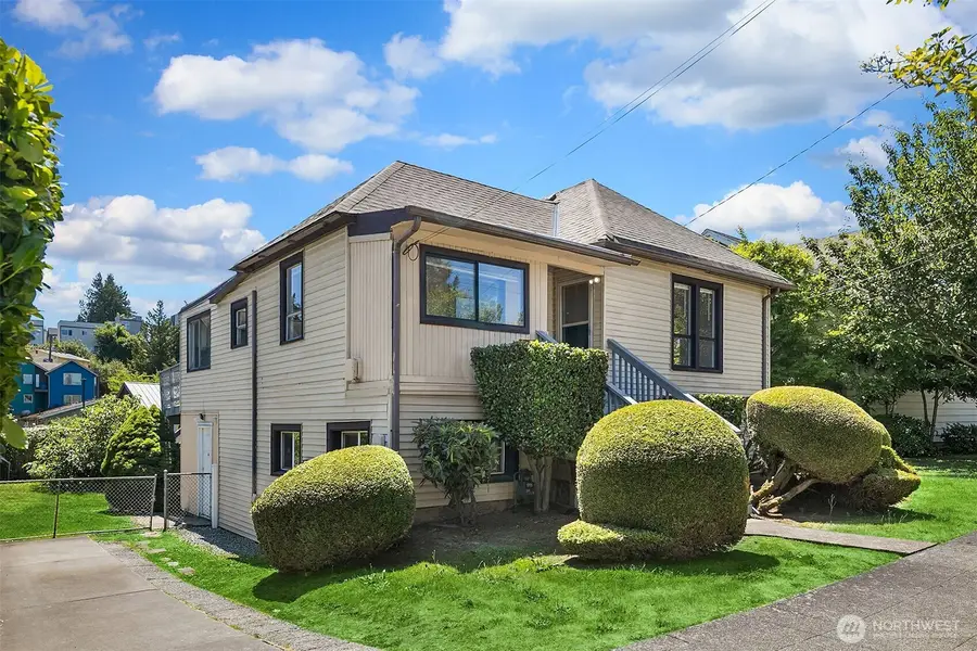 3527 S Hudson Street Ct, Seattle, WA 98118 - #2